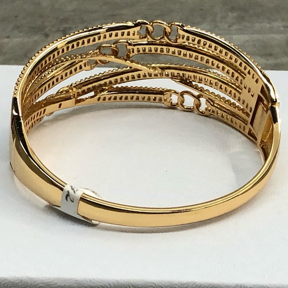 Intricate Bangle - Picture 4 of 6